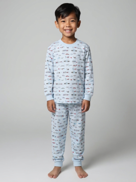 بيجامة ولادي مريحة بطبعة عصرية