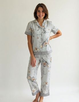 طقم بيجاما نسائية بنقوش الزهور