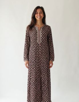 جلابية نسائية بنقشة عصرية