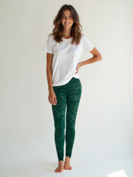 بنطلون نسائي شتوي بخصر مطاطي بطبعة مميزة وحواف مطاطية 