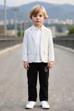 طقم ولادي كاجوال بتصميم عصري مريح – 3 قطع 